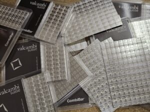 combibar Three silver bars on a white background.